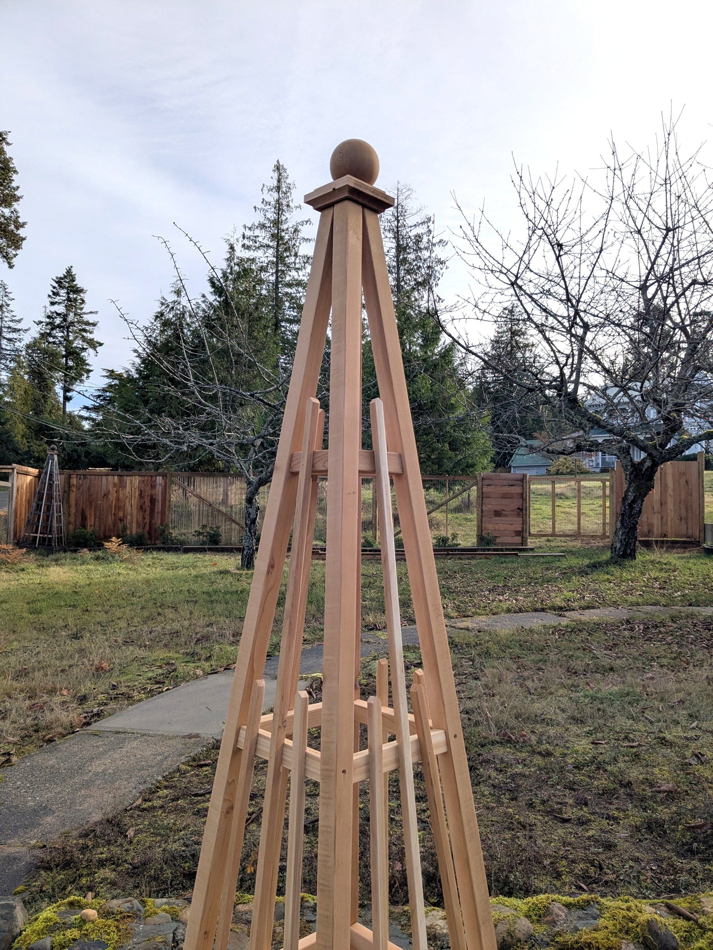 SALE ! | 8' Cedar Garden Obelisk |  24" Base | Sphere Finial | Factory 2nd