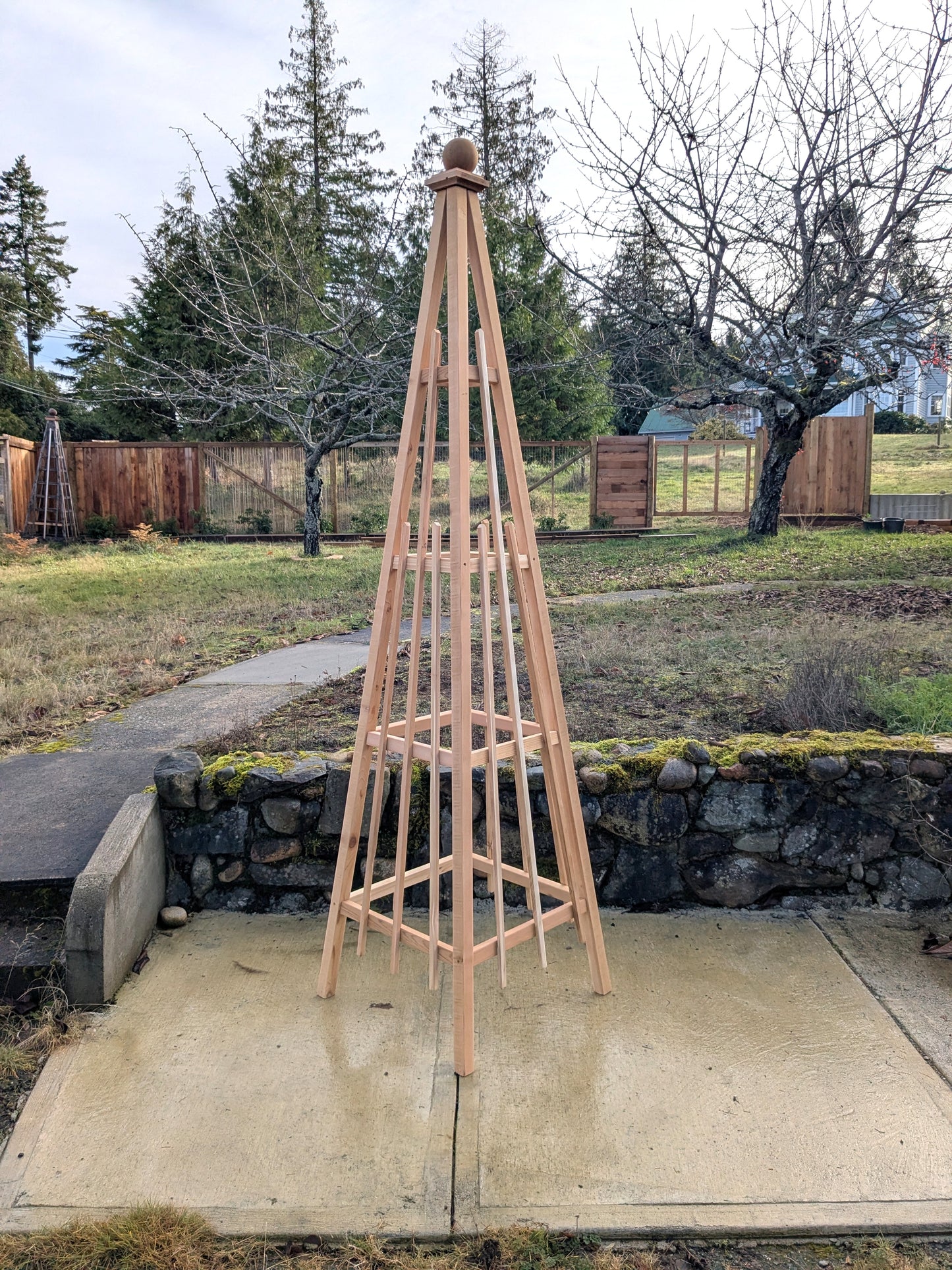 SALE ! | 8' Cedar Garden Obelisk |  24" Base | Sphere Finial | Factory 2nd