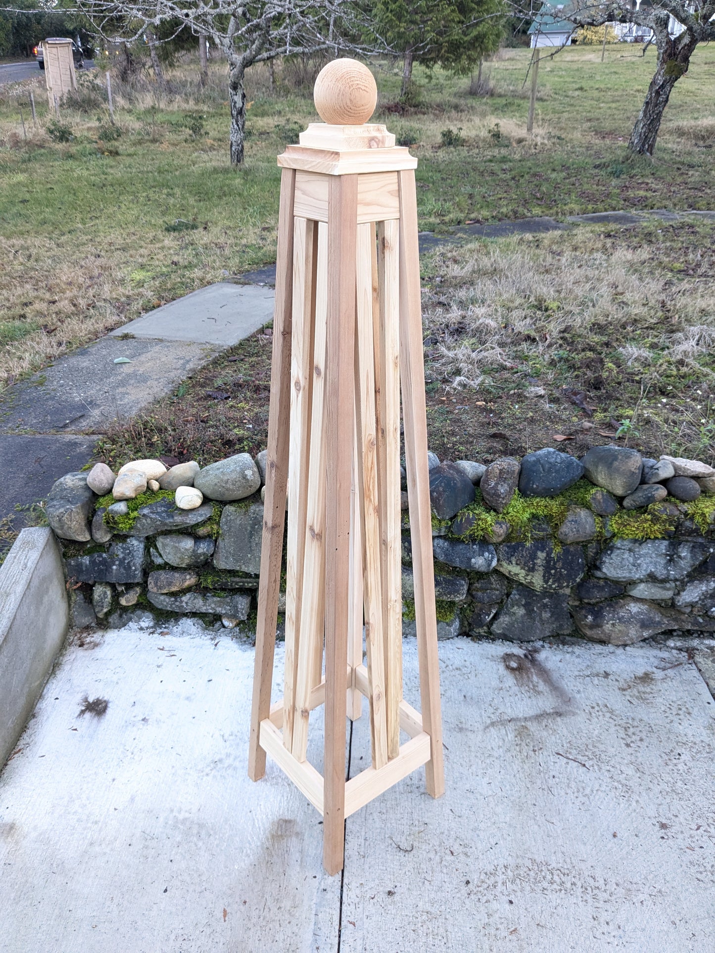 6' Art Deco Cedar Obelisk | FACTORY 2nd | 18" base | Select Red Cedar Garden Obelisk | Garden Tuteur